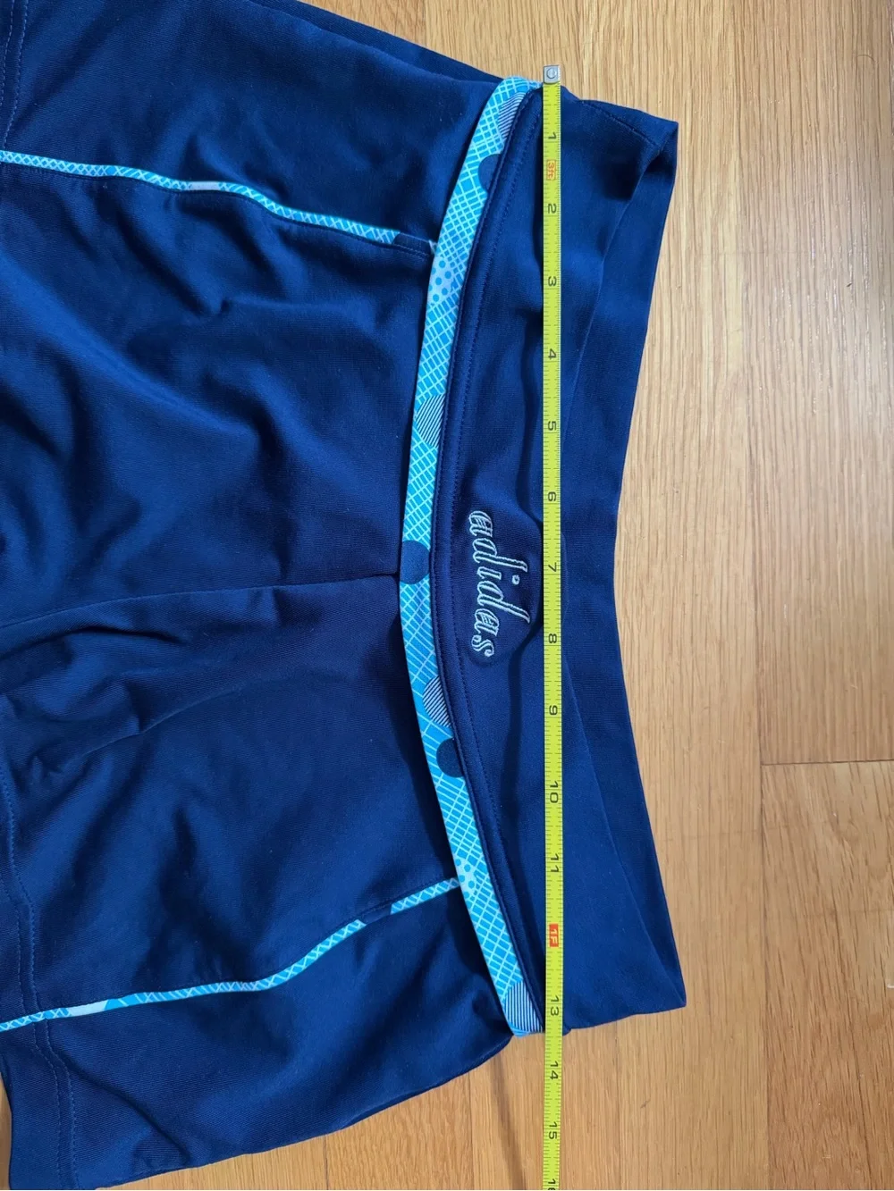 adidas Women’s Navy Athletic Shorts Size Small Blue Trim Running Training Gym